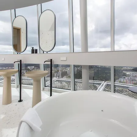 Tv Tower Debesys Hotell *