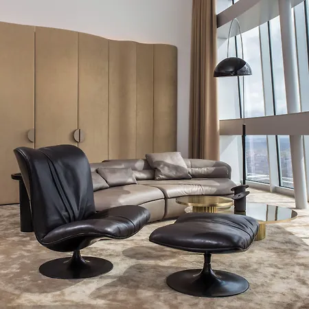 Tv Tower Debesys Hotell