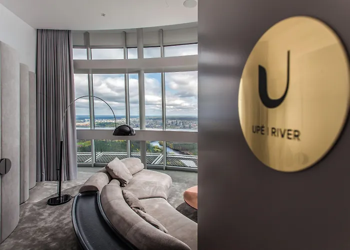 ホテル Tv Tower Debesys