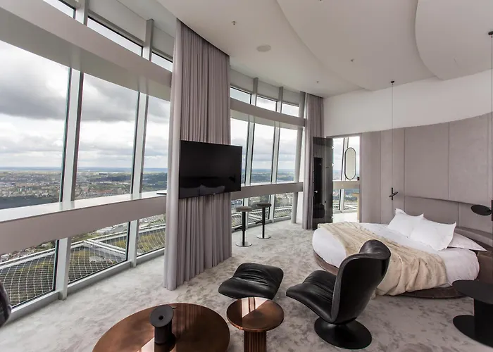 Tv Tower Debesys Hotell *